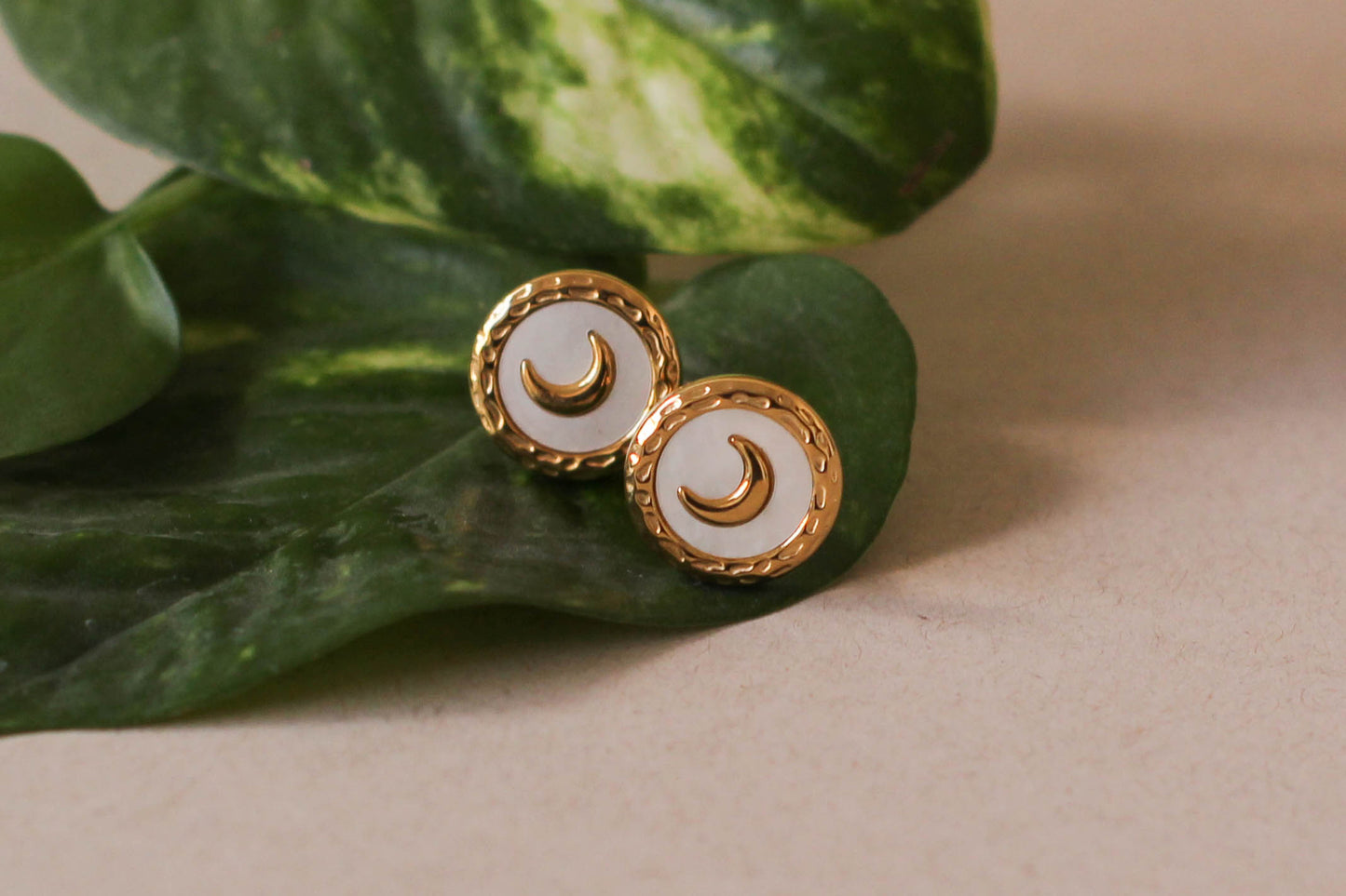 Arete luna Perla